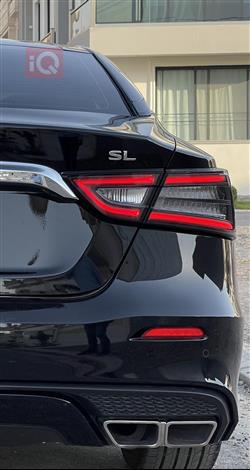Nissan Maxima